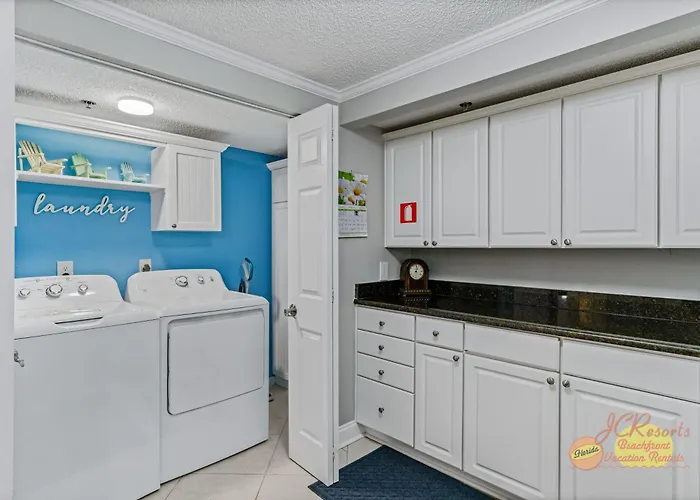 Palms 209 * Clearwater Beach